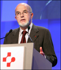 SGE.CRU78.020606110545.photo00.quicklook.default-216x245.jpg