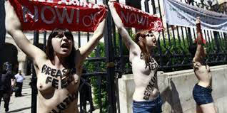 femen-tunisia-2013.jpg