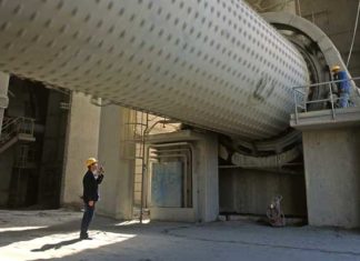 INDUSTRIE -Oum El Kélil redémarre sans emprunter : le cimentier public a-t-il changé de modèle ?
