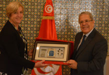 Tunisie – Royaume-Uni: Louise De Sousa chez Othman Jerandi