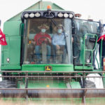 Agriculture : Mechichi donne le coup d’envoi à la campagne de la moisson à Mateur