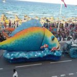 Le ministre du Tourisme appelle au développement qualitatif du Carnaval d’Aoussou