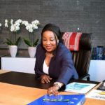 Fatma Samoura, Secrétaire Générale de la FIFA, reçoit le Prix d’excellence du Sommet Mondial du Football FIFA