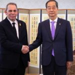 Renforcement des relations Tunisie-Corée : Ahmed Hachani rencontre Han Duck-soo