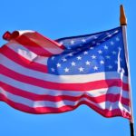 Donald Trump promet un nouveau souffle à l’économie américaine en 2025 Drapeau USA Amérique