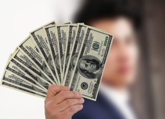 DEVISES : Le dollar marque une pause avant l’inflation américaine Dollar