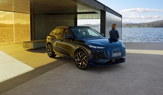 AUDI Q6