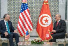 Tunisie–USA : Nafti s’entretient avec le conseiller de Donald Trump sur la coopération bilatérale