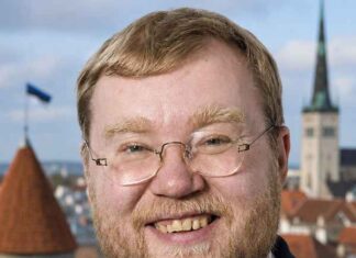 Mart Laar - Estonie